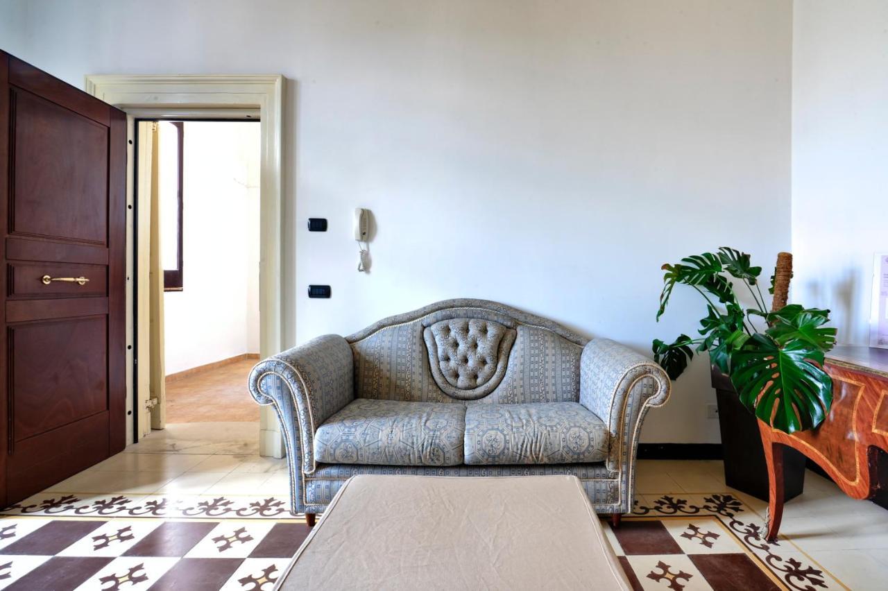 Castriota 19 - Jacuzzi Apartment Sit Lecce Esterno foto